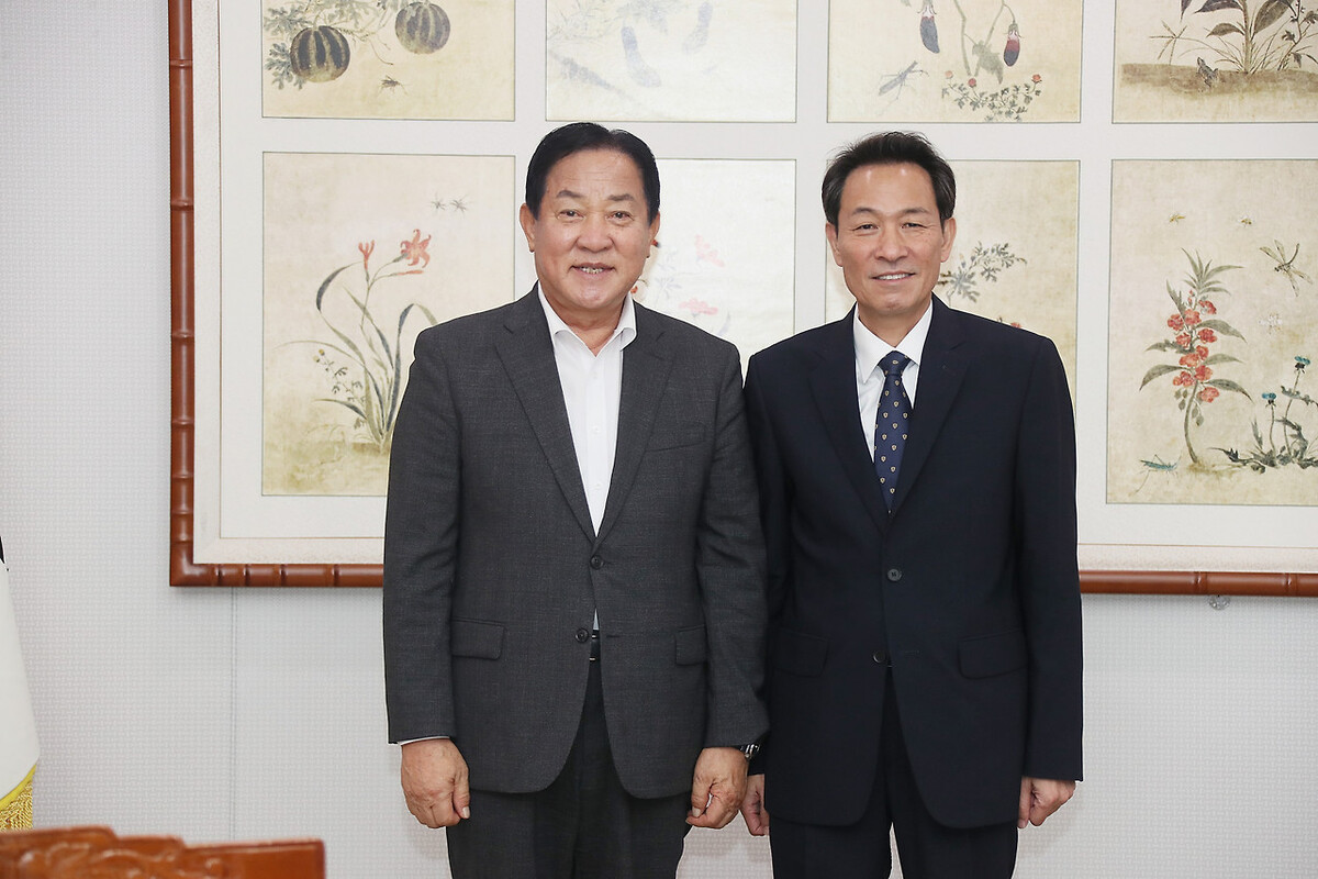 [포토뉴스]우상호 강원도지사-심재국 평창군수 간담회 - 뉴스 썸네일 이미지