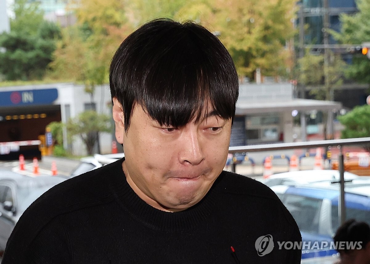 8억 7천만 원 도박에 70km 음주운전까지… 개그맨 A씨 기소