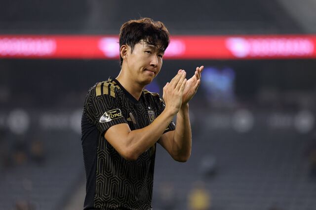 손흥민의 LAFC, ‘LA 더비’ 무승부로 플레이오프 진출 확정